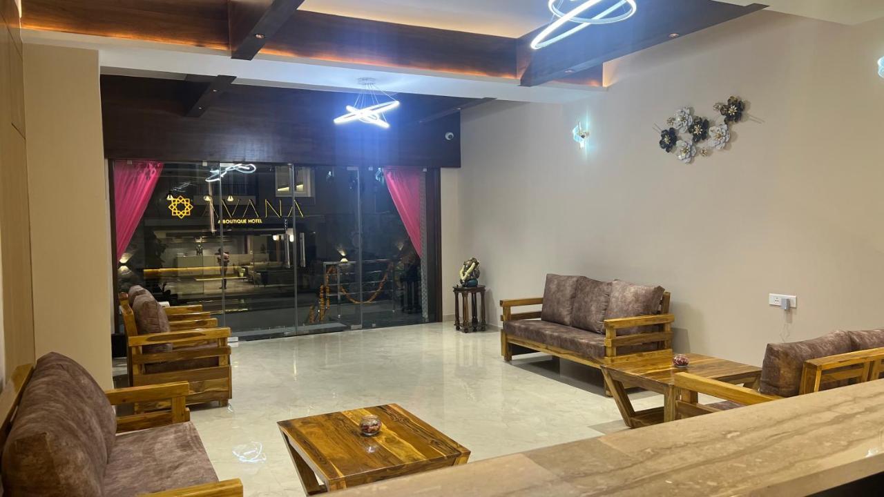 Gundipet Hotel Ceasta, Beside Us Consulate Hyderabad, Gachibowli מראה חיצוני תמונה